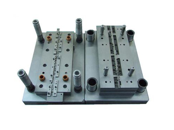 塑料模具制作過(guò)程